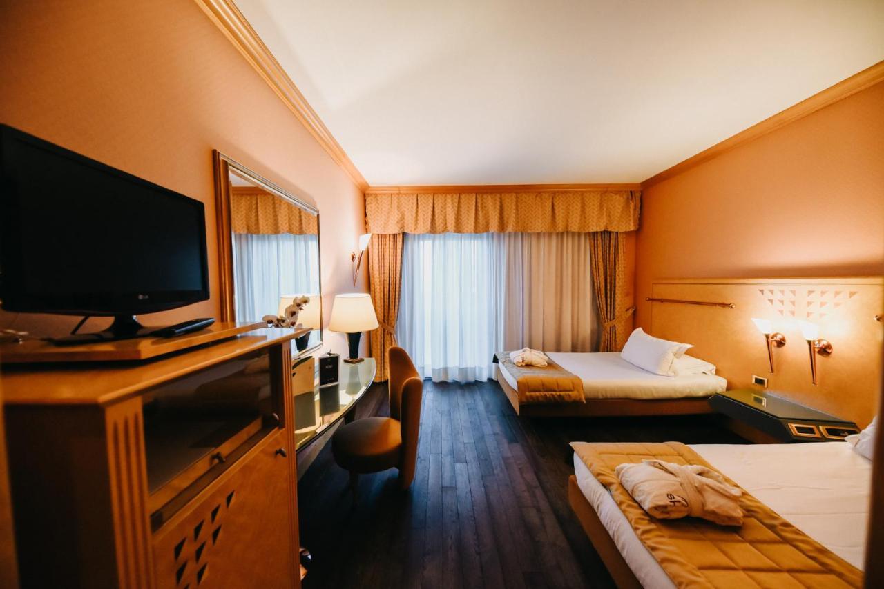 Shg Hotel Antonella Pomezia Εξωτερικό φωτογραφία