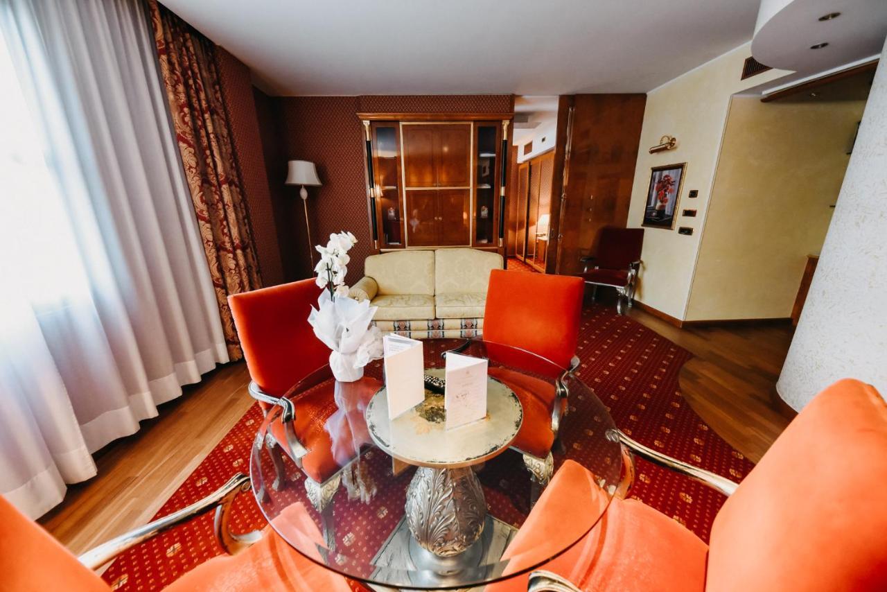 Shg Hotel Antonella Pomezia Εξωτερικό φωτογραφία