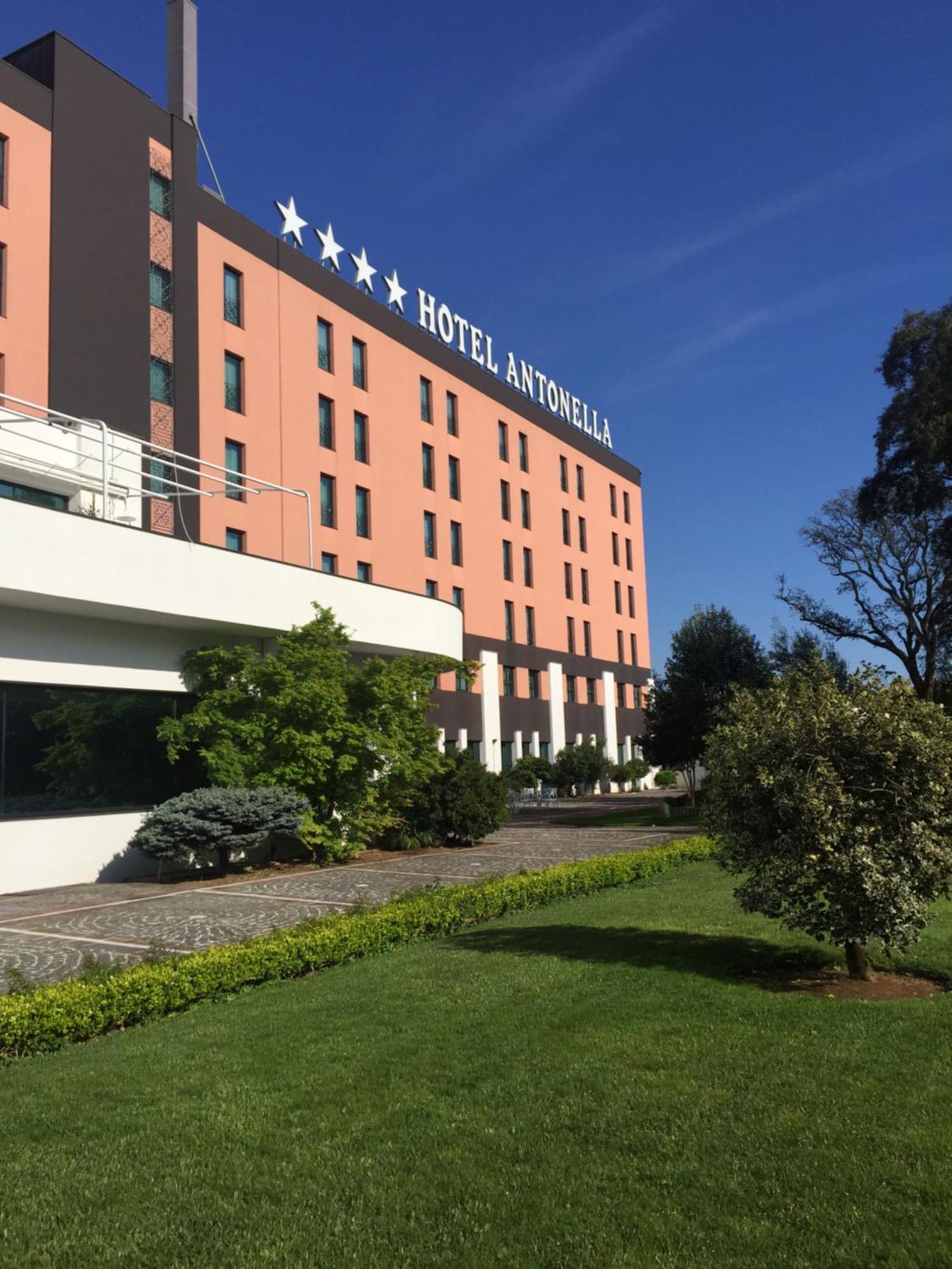 Shg Hotel Antonella Pomezia Εξωτερικό φωτογραφία